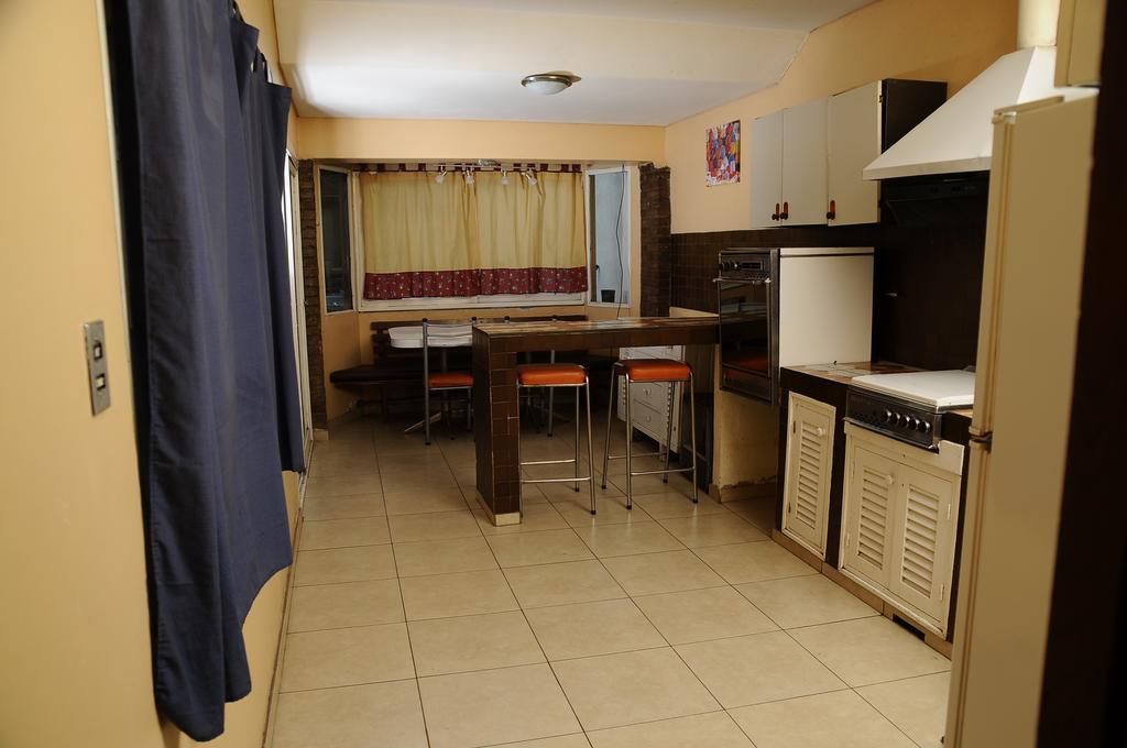Open House Hostel Mendoza Bagian luar foto
